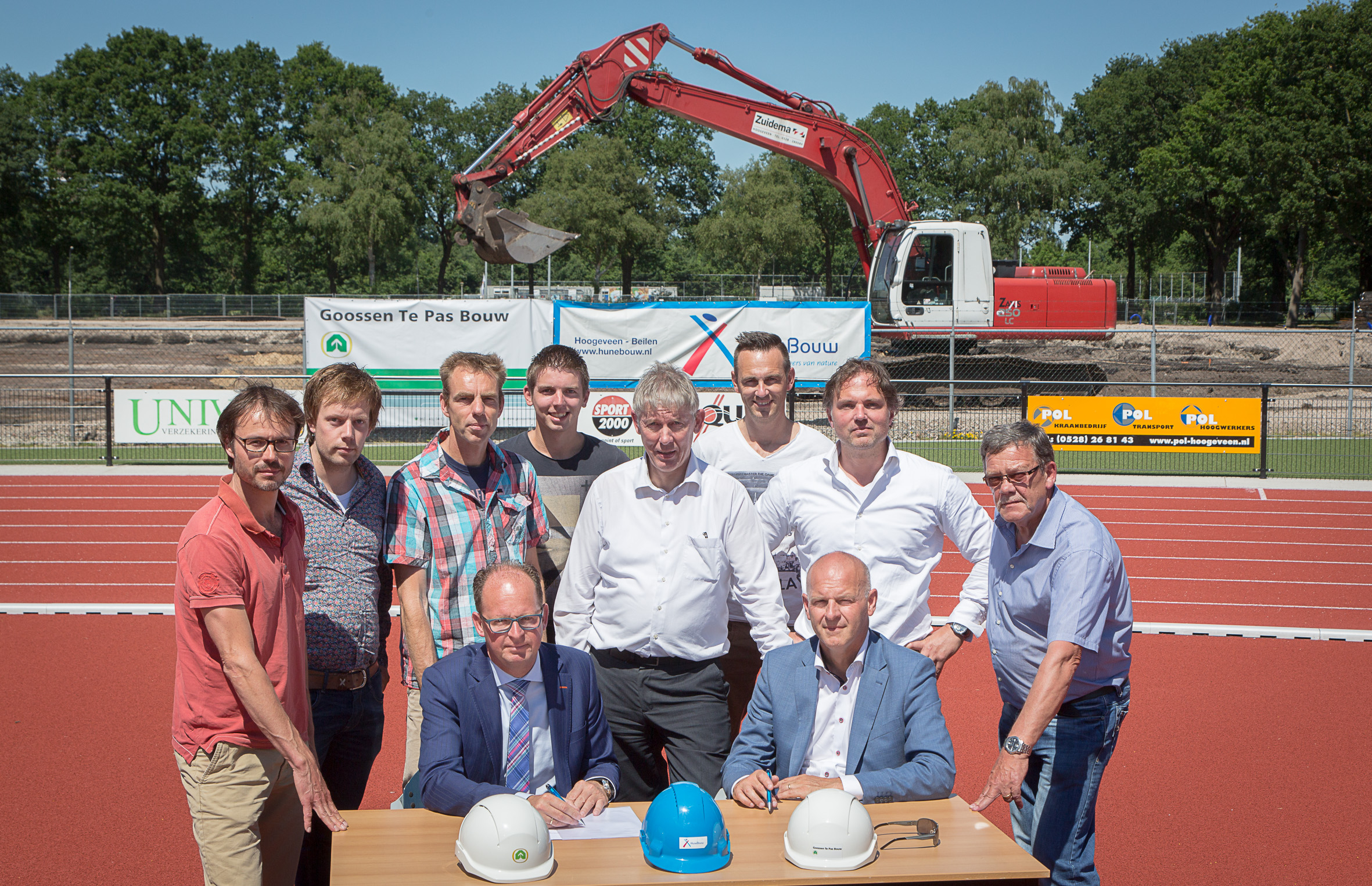 activum20150630-ondertekening.jpg