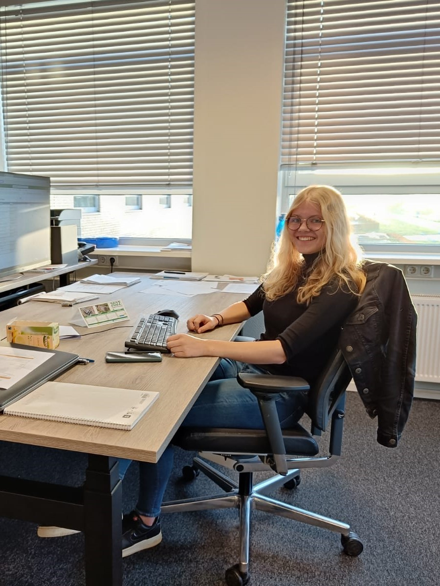 Laura stagiair3 Staand.jpg